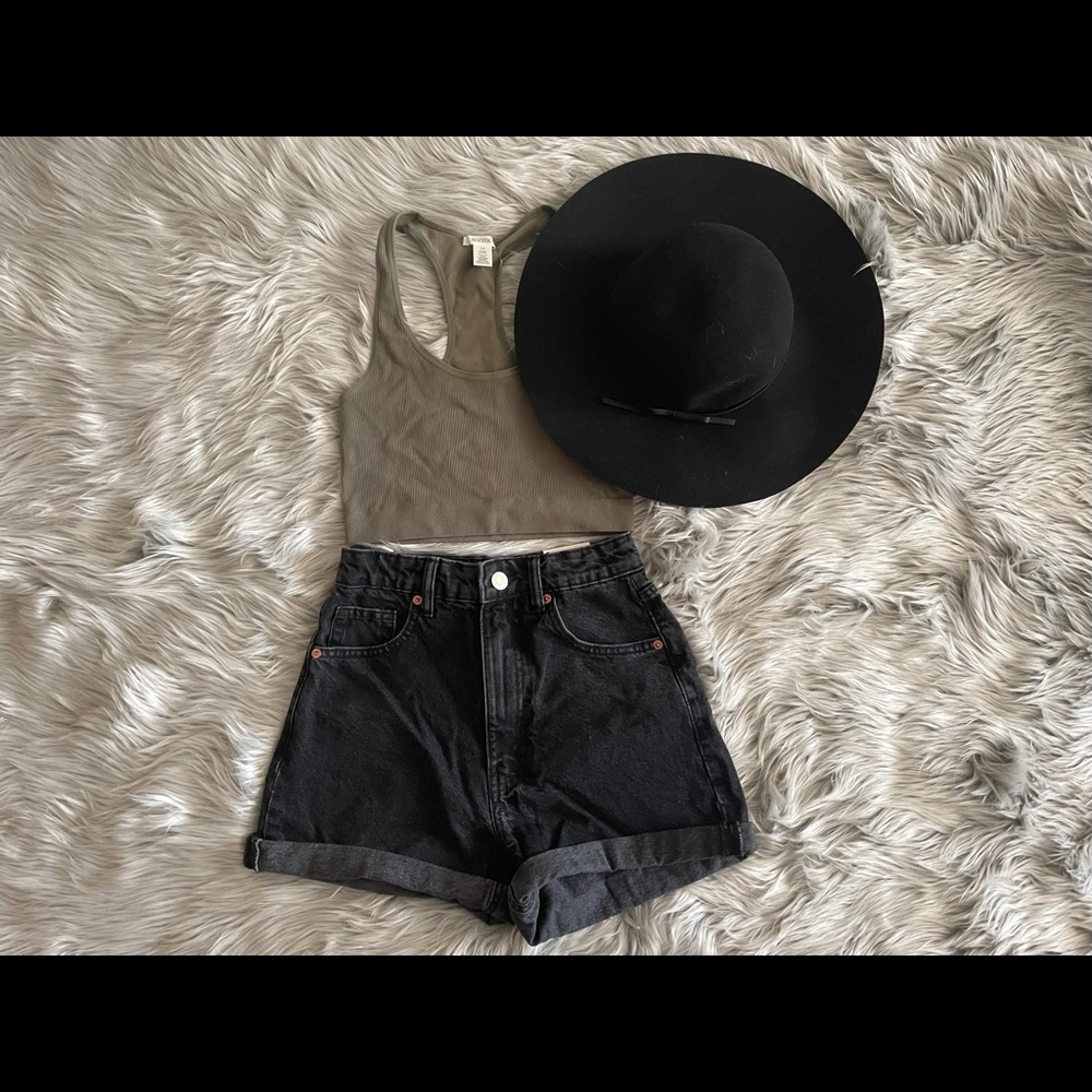 Olive Green Cropped Tank Top
